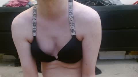Holly Hawkes online show from February 14, 10:37 pm