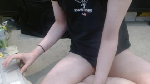 Holly Hawkes online show from February 25, 11:33 pm