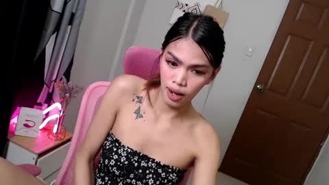 Snapshot of holymary_69 chatting on February 20, 12:25 pm Patricia online show from February 20, 12:25 pm
