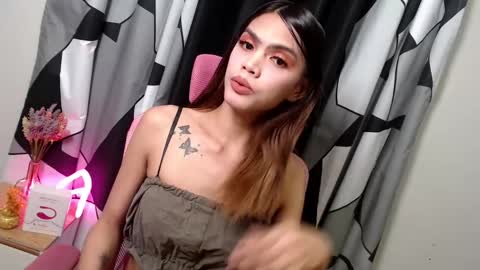 Snapshot of holymary_69 chatting on March 12, 11:53 am Patricia online show from March 12, 11:53 am
