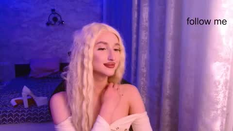 honey_sunset online show from October 23, 5:50 pm