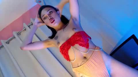 Snapshot of hornykylie047 chatting on January 8, 1:42 am hornykylie047 online show from January 8, 1:42 am