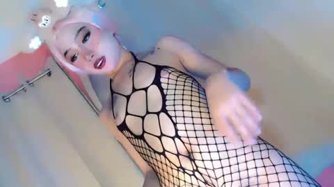 Snapshot of hornykylie047 chatting on January 26, 6:49 am hornykylie047 online show from January 26, 6:49 am