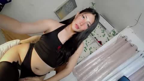 Snapshot of hot_claudia69 chatting on September 10, 5:06 am its me CLAUDIA online show from September 10, 5:06 am