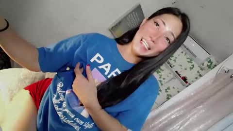 Snapshot of hot_claudia69 chatting on September 15, 8:19 am its me CLAUDIA online show from September 15, 8:19 am