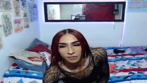 Snapshot of hot_skiiny chatting on February 4, 6:17 pm hot_skiiny online show from February 4, 6:17 pm