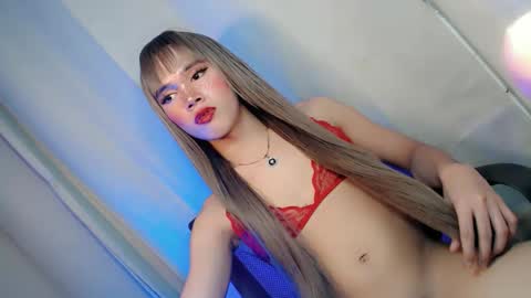 hotchescacummer online show from December 17, 2:28 am