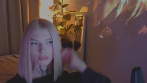 Snapshot of hotchubently chatting on March 6, 12:05 pm hotchubently online show from March 6, 12:05 pm