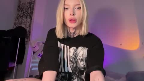 hotchubently online show from October 10, 7:26 pm