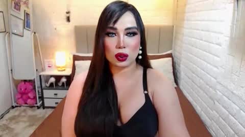 Snapshot of hotlexus69 chatting on September 23, 1:16 pm LEXUS online show from September 23, 1:16 pm