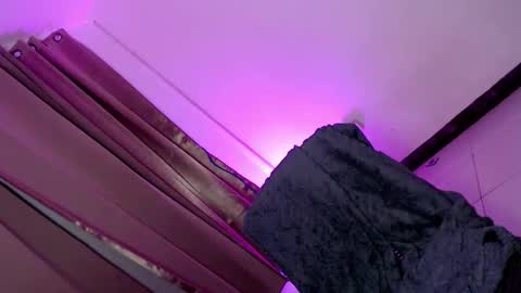 Snapshot of hotnaughty_beatrice chatting on September 21, 10:37 pm HOT BEATRICE online show from September 21, 10:37 pm