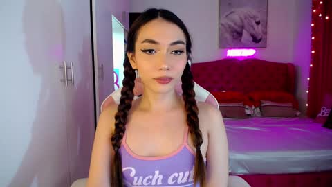 Snapshot of hottie_lexie chatting on December 15, 1:57 am LEXIE- dont forget to give me thumbs up online show from December 15, 1:57 am