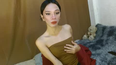 Snapshot of hugecock_caraxx chatting on February 11, 11:12 pm Cara online show from February 11, 11:12 pm