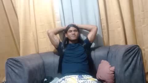 I am elix  a hot and very perverse latin boy online show from November 19, 3:06 am