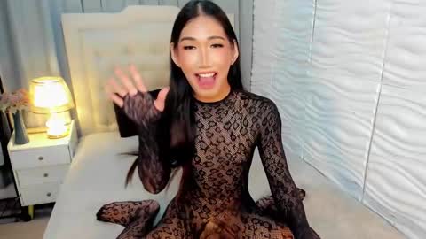 Snapshot of hugecockasianprincess chatting on March 5, 6:39 pm Lexy online show from March 5, 6:39 pm
