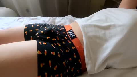 Snapshot of hugecumshots1 chatting on January 22, 11:00 pm HugeCumshots online show from January 22, 11:00 pm