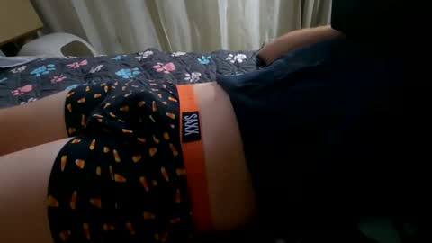 Snapshot of hugecumshots1 chatting on March 7, 1:17 am HugeCumshots online show from March 7, 1:17 am