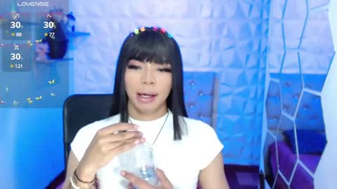 Snapshot of hurremcan_ chatting on January 16, 3:35 pm Hurrem online show from January 16, 3:35 pm
