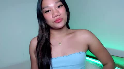 Snapshot of i_amdivine22 chatting on October 18, 4:21 pm Divine Mercy online show from October 18, 4:21 pm