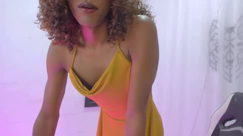 Snapshot of iamgregory_ chatting on December 24, 2:32 am pamela online show from December 24, 2:32 am
