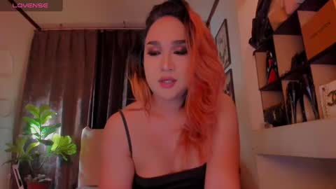 Snapshot of iamjazzmine chatting on March 6, 1:42 am Miss Jazzmine online show from March 6, 1:42 am