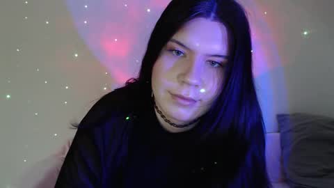 Vella online show from October 15, 11:10 am