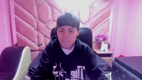 Snapshot of im_mathias chatting on January 15, 2:17 am mathias online show from January 15, 2:17 am