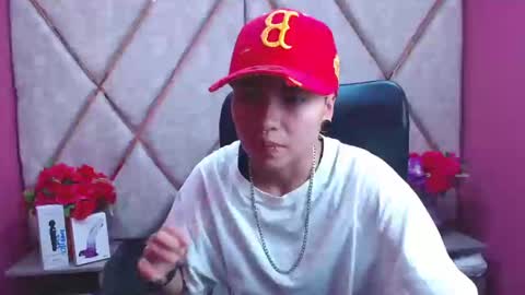 Snapshot of im_mathias chatting on February 7, 1:58 am mathias online show from February 7, 1:58 am