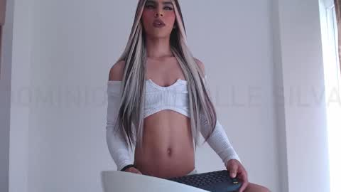 Snapshot of imdominique chatting on September 24, 3:18 pm Miss Dominique Rosse online show from September 24, 3:18 pm