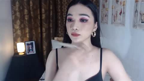 Snapshot of indestructabletrixie chatting on January 9, 11:34 pm indestructabletrixie online show from January 9, 11:34 pm
