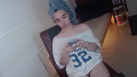 indestructabletrixie online show from March 2, 8:32 am