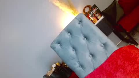 Snapshot of insatiable_queen16 chatting on September 12, 5:18 pm insatiable_queen16 online show from September 12, 5:18 pm