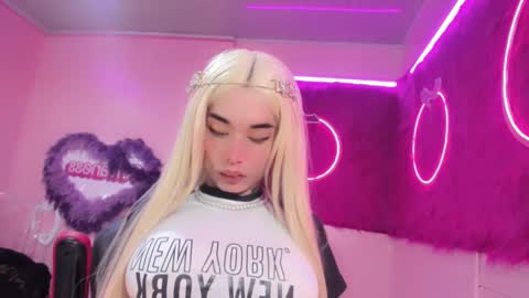 Snapshot of irina_lechera_ chatting on December 4, 11:46 am Irina online show from December 4, 11:46 am
