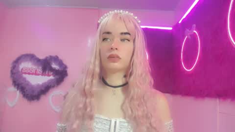 Snapshot of irina_lechera_ chatting on December 7, 11:45 am Irina online show from December 7, 11:45 am