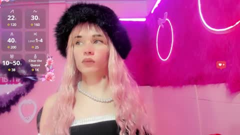 Snapshot of irina_lechera_ chatting on December 30, 7:32 pm Irina online show from December 30, 7:32 pm