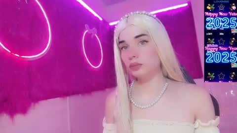 Snapshot of irina_lechera_ chatting on January 4, 7:34 pm Irina online show from January 4, 7:34 pm