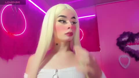 Snapshot of irina_lechera_ chatting on January 18, 8:26 pm Irina online show from January 18, 8:26 pm