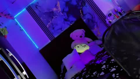 Snapshot of irina_lechera_ chatting on September 9, 7:24 pm Irina online show from September 9, 7:24 pm