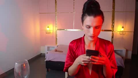Snapshot of isabelfernandez chatting on October 9, 5:20 am IsabelFernandez online show from October 9, 5:20 am