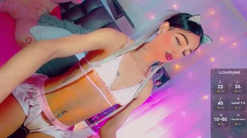 isabellagirs online show from February 11, 7:27 am