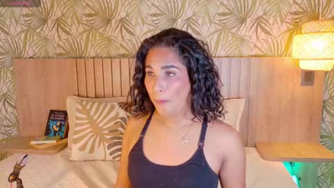 Snapshot of isabellaho1317 chatting on October 8, 11:50 pm Isabella online show from October 8, 11:50 pm