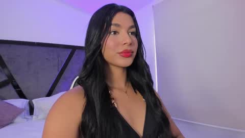 Snapshot of isabellefoxx chatting on September 25, 10:17 pm Isa online show from September 25, 10:17 pm