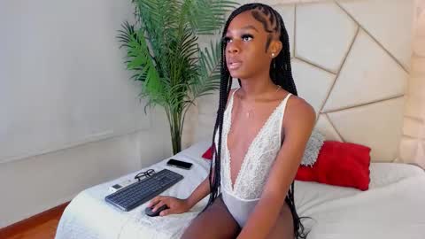 Snapshot of isisbrown_ chatting on September 16, 11:20 pm ISIS online show from September 16, 11:20 pm
