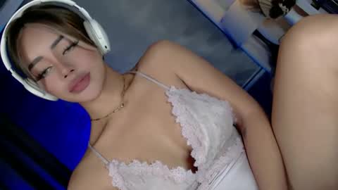 Snapshot of its_me_cataleya chatting on February 13, 10:34 am Cataleya Rogers online show from February 13, 10:34 am