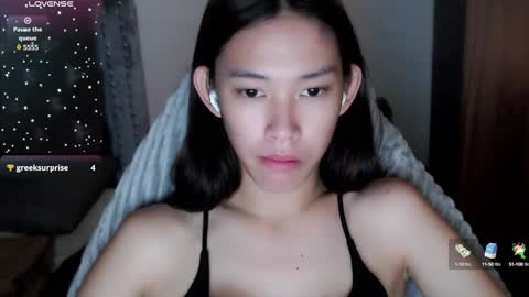 Snapshot of its_me_cora chatting on February 11, 5:26 am Cora online show from February 11, 5:26 am