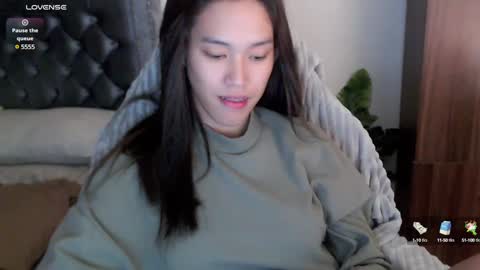 Snapshot of its_me_cora chatting on March 4, 2:42 pm Cora online show from March 4, 2:42 pm