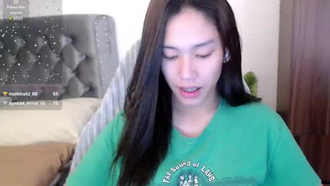 Snapshot of its_me_cora chatting on March 6, 4:56 pm Cora online show from March 6, 4:56 pm