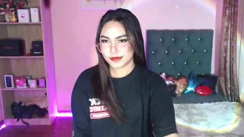 Snapshot of itsmesianaa29 chatting on January 11, 6:44 pm Siana online show from January 11, 6:44 pm