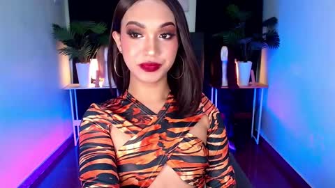 Snapshot of itsmesofiaa69 chatting on October 3, 8:36 am Sofia online show from October 3, 8:36 am