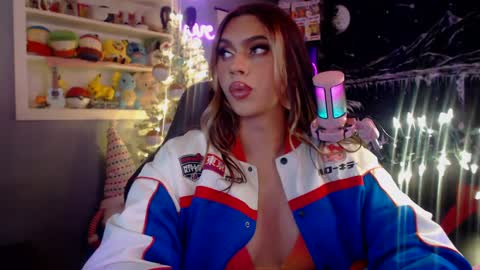 Nicki Foxx online show from December 10, 12:08 am